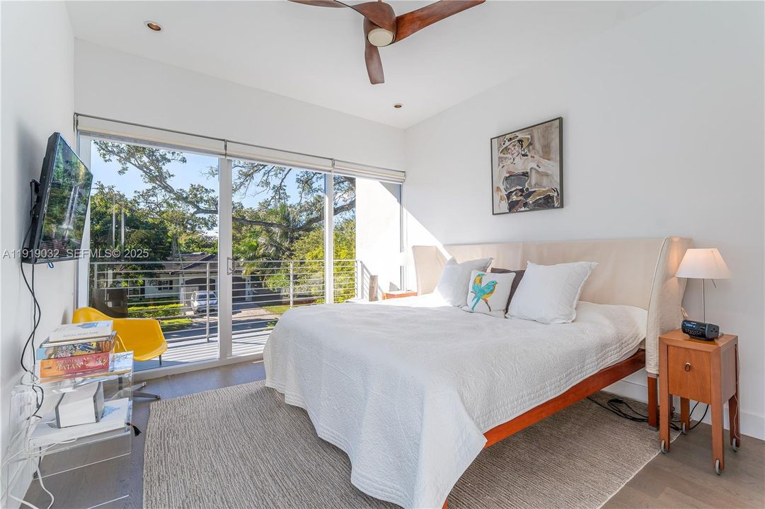 For Sale: $4,500,000 (6 beds, 5 baths, 4313 Square Feet)