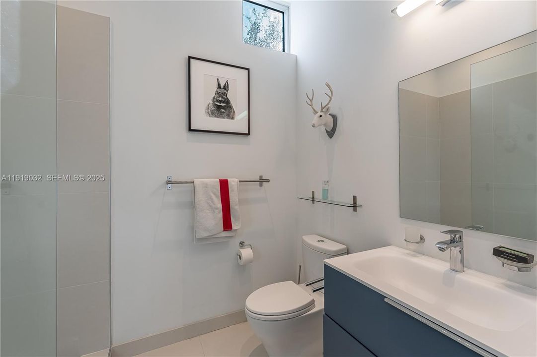 For Sale: $4,500,000 (6 beds, 5 baths, 4313 Square Feet)