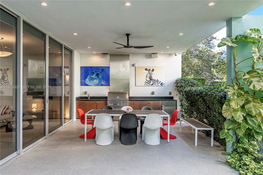 For Sale: $4,500,000 (6 beds, 5 baths, 4313 Square Feet)