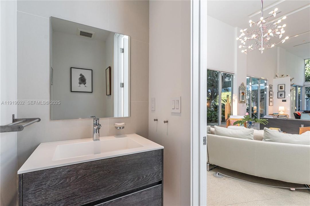 For Sale: $4,500,000 (6 beds, 5 baths, 4313 Square Feet)