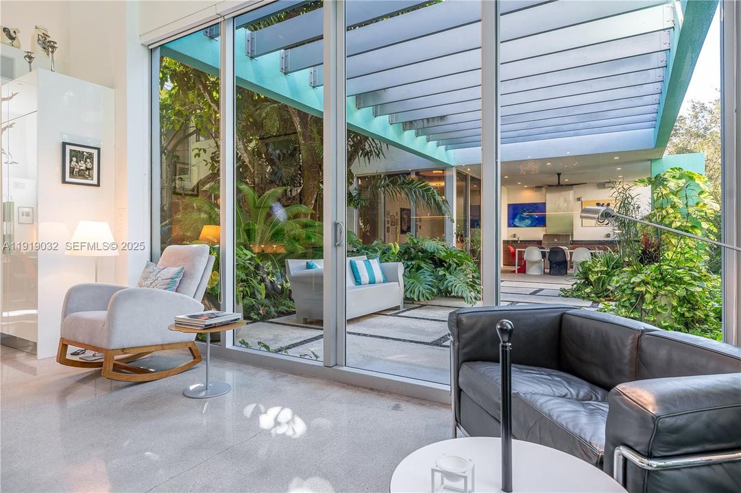 For Sale: $4,500,000 (6 beds, 5 baths, 4313 Square Feet)