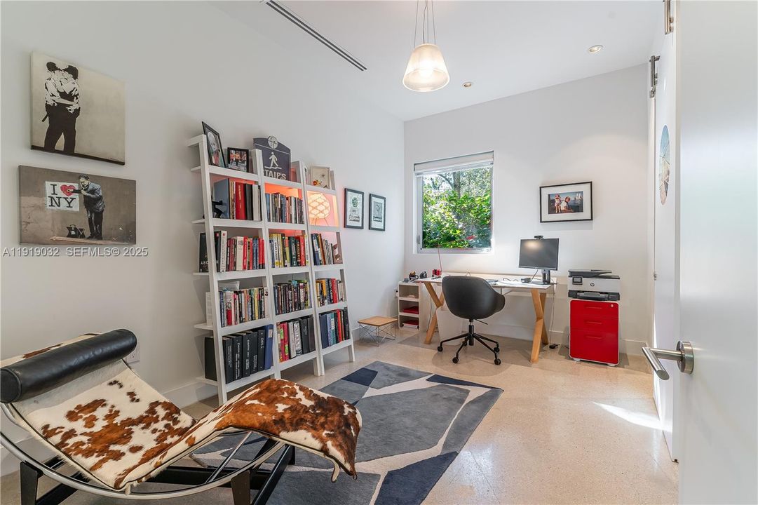 For Sale: $4,500,000 (6 beds, 5 baths, 4313 Square Feet)