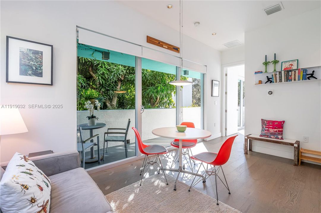 For Sale: $4,500,000 (6 beds, 5 baths, 4313 Square Feet)