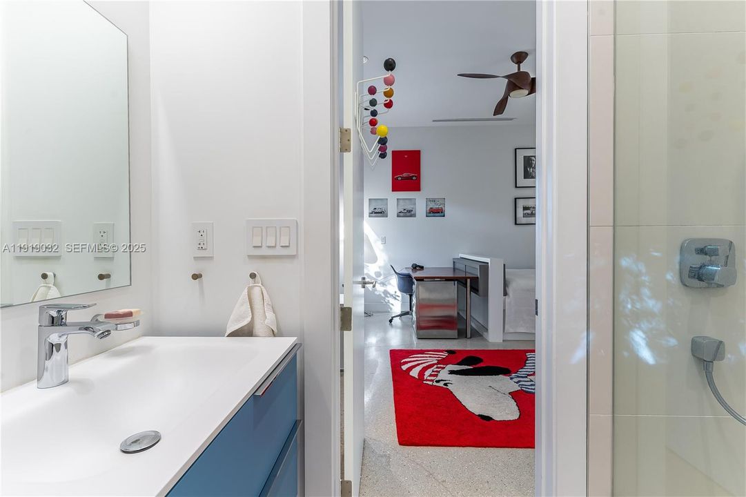 For Sale: $4,500,000 (6 beds, 5 baths, 4313 Square Feet)