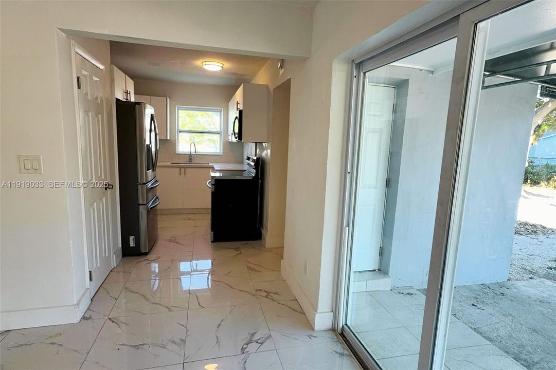 For Sale: $625,000 (4 beds, 2 baths, 1150 Square Feet)