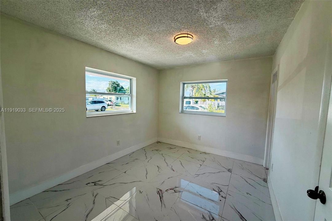 For Sale: $625,000 (4 beds, 2 baths, 1150 Square Feet)