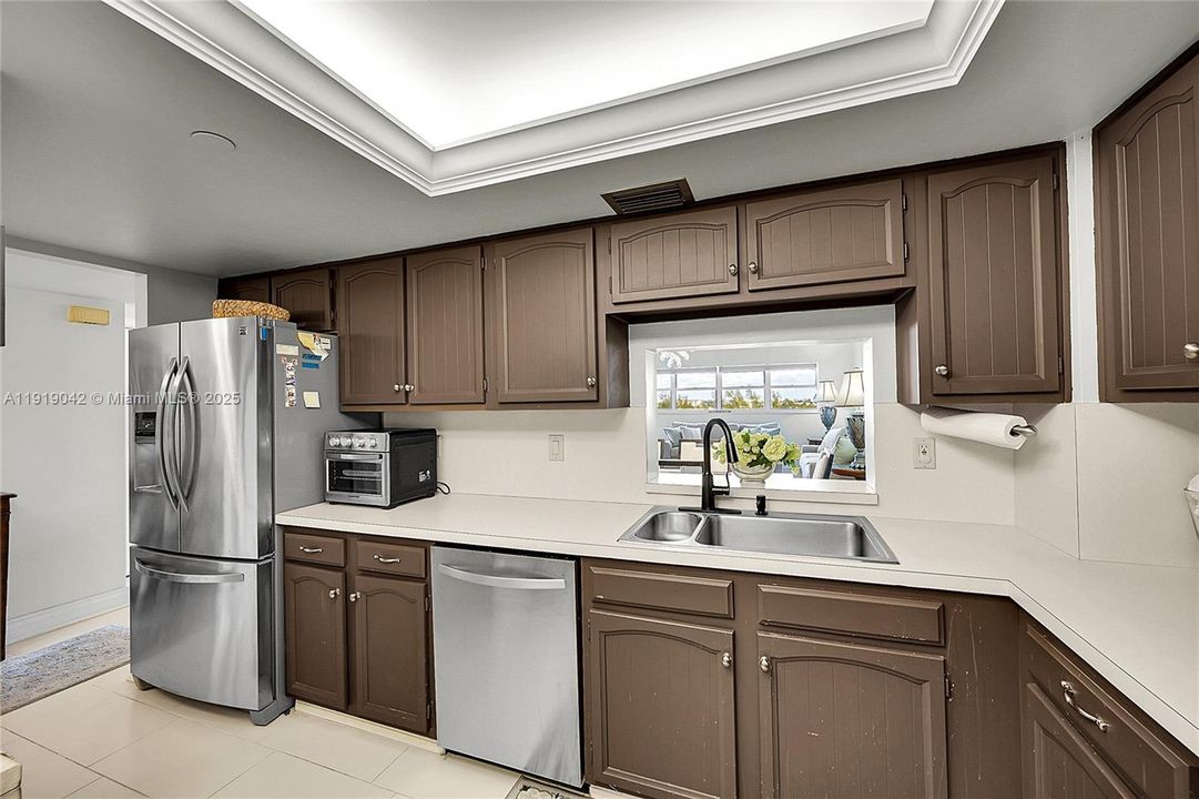 出租: $4,900 (2 贝兹, 2 浴室, 1320 平方英尺)