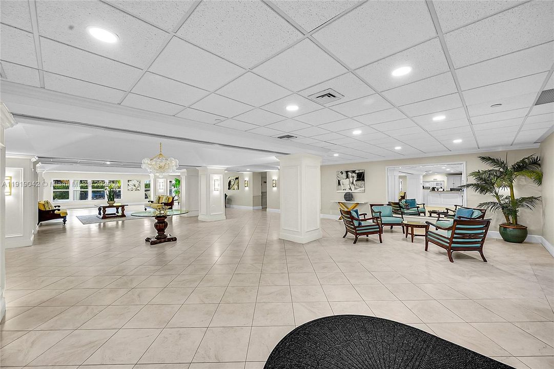 出租: $4,900 (2 贝兹, 2 浴室, 1320 平方英尺)