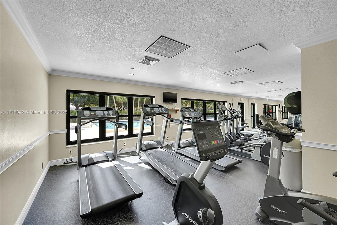 出租: $4,900 (2 贝兹, 2 浴室, 1320 平方英尺)