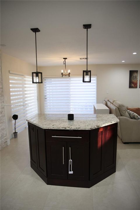 待售: $495,000 (3 贝兹, 2 浴室, 1500 平方英尺)