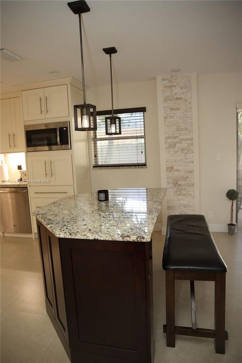 待售: $495,000 (3 贝兹, 2 浴室, 1500 平方英尺)