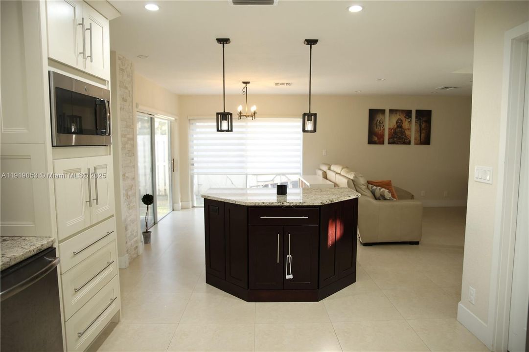 待售: $495,000 (3 贝兹, 2 浴室, 1500 平方英尺)