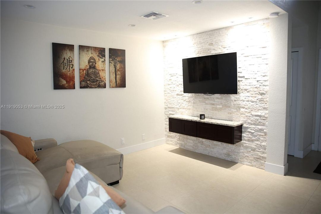 待售: $495,000 (3 贝兹, 2 浴室, 1500 平方英尺)