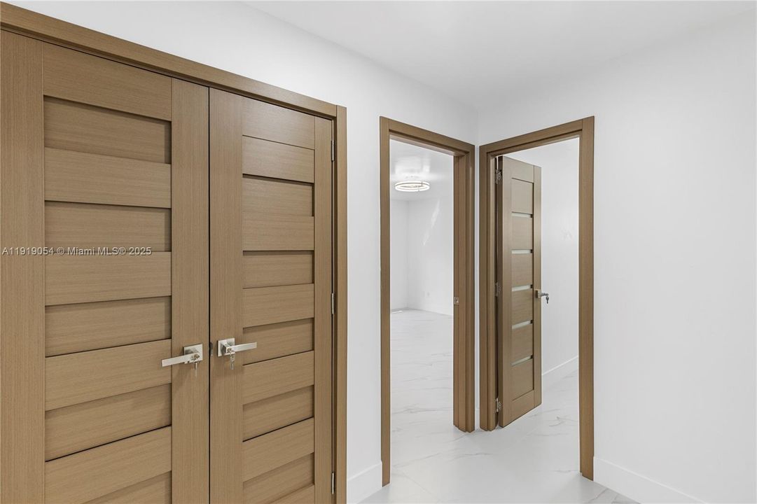 В аренду: $4,000 (3 спален, 2 ванн, 1819 Квадратных фут)