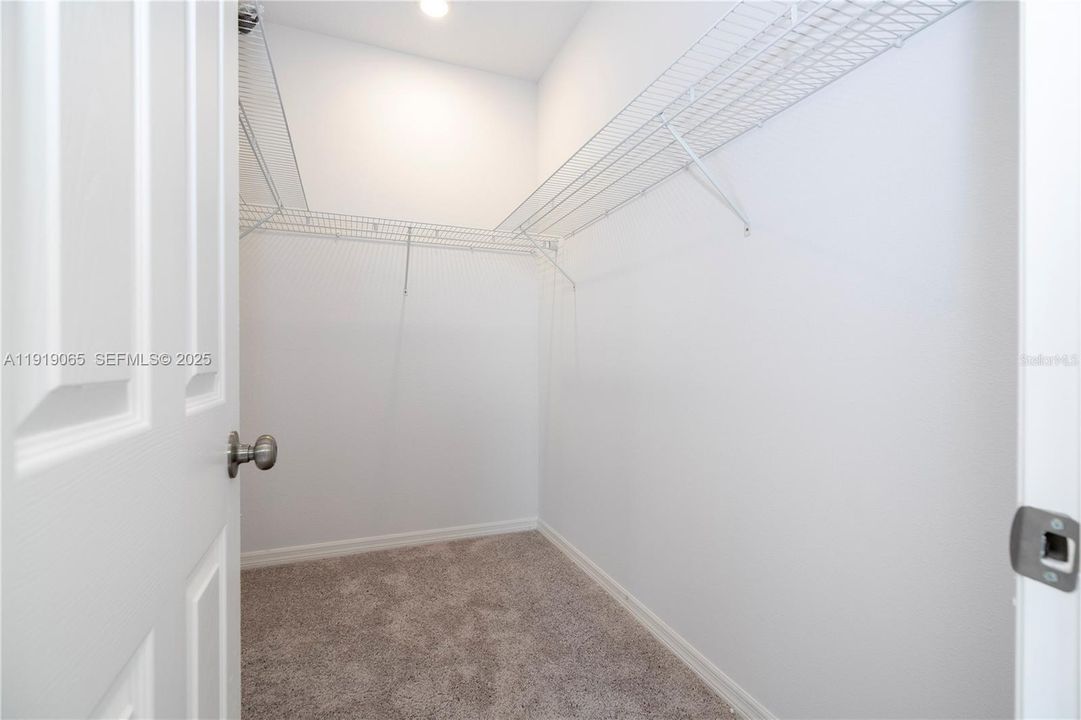 For Rent: $1,900 (3 beds, 2 baths, 0 Square Feet)