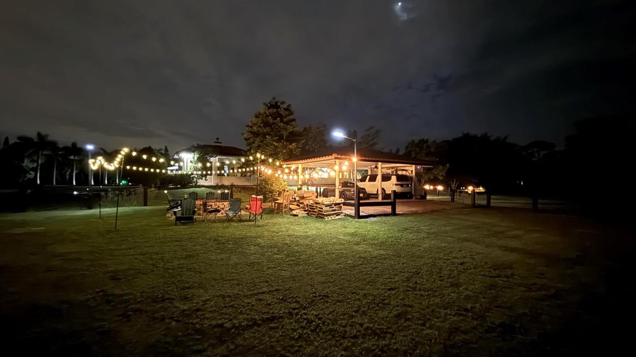 Fire pit outside1