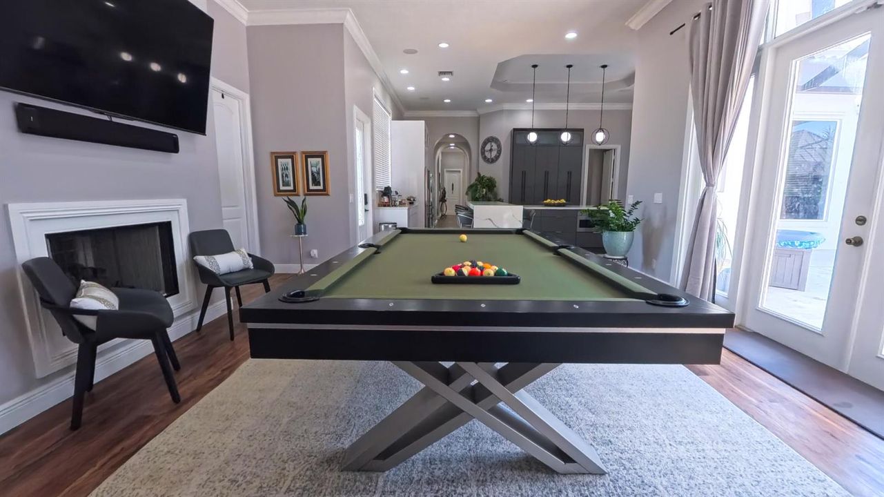 Pool Table and Dinning room 3