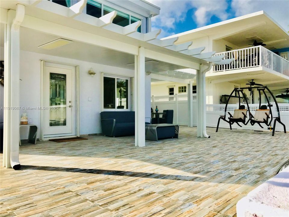 For Rent: $5,500 (3 beds, 2 baths, 1496 Square Feet)