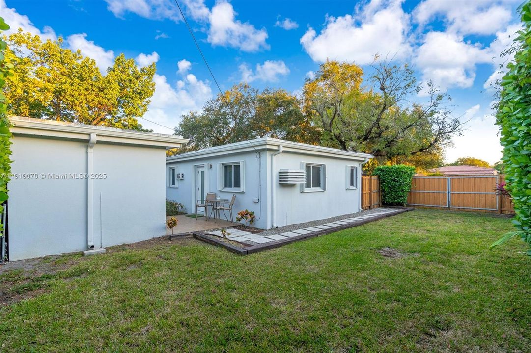 For Rent: $3,900 (3 beds, 2 baths, 0 Square Feet)