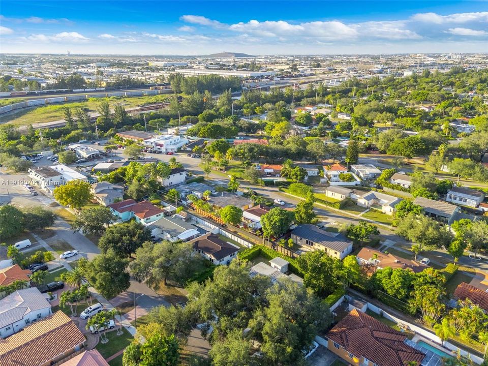 For Rent: $3,900 (3 beds, 2 baths, 0 Square Feet)