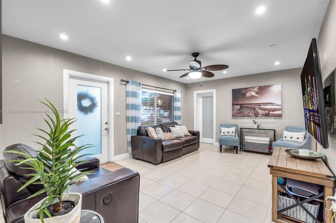 For Rent: $3,900 (3 beds, 2 baths, 0 Square Feet)