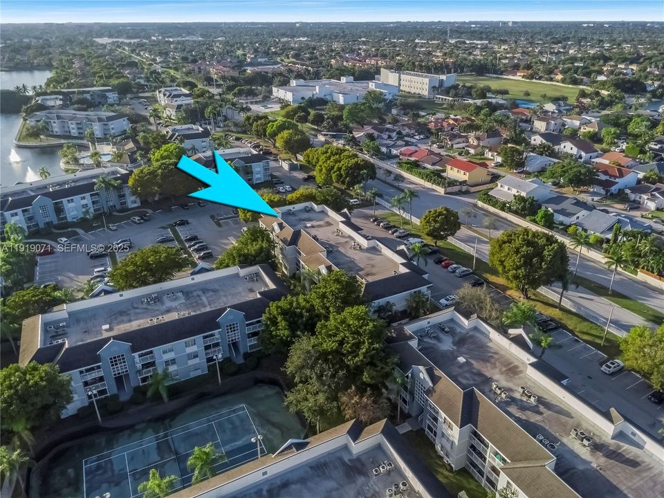 For Sale: $259,990 (2 beds, 2 baths, 1113 Square Feet)