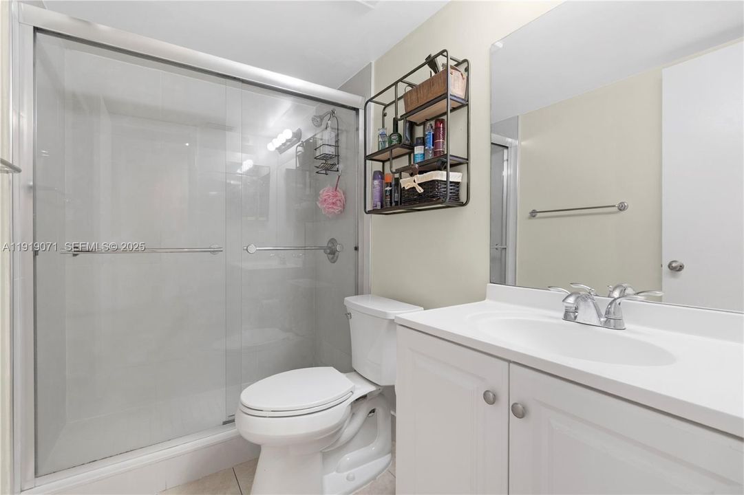 For Sale: $259,990 (2 beds, 2 baths, 1113 Square Feet)