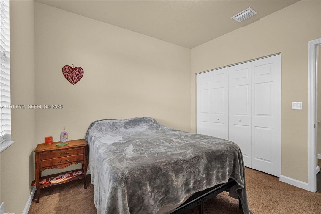 На продажу: $540,000 (4 спален, 2 ванн, 1876 Квадратных фут)