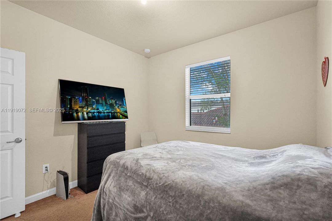 На продажу: $540,000 (4 спален, 2 ванн, 1876 Квадратных фут)