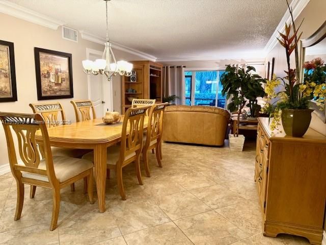 For Sale: $279,000 (2 beds, 2 baths, 1380 Square Feet)