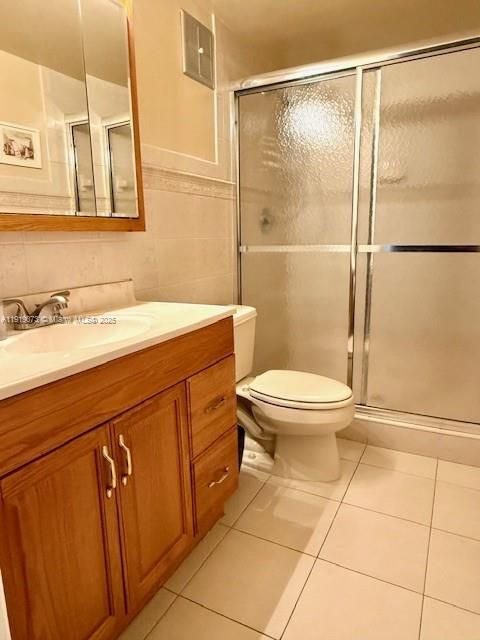 For Sale: $279,000 (2 beds, 2 baths, 1380 Square Feet)