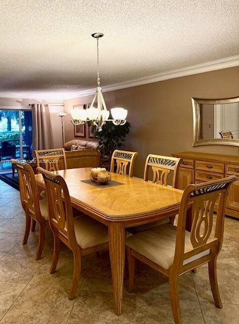 For Sale: $279,000 (2 beds, 2 baths, 1380 Square Feet)