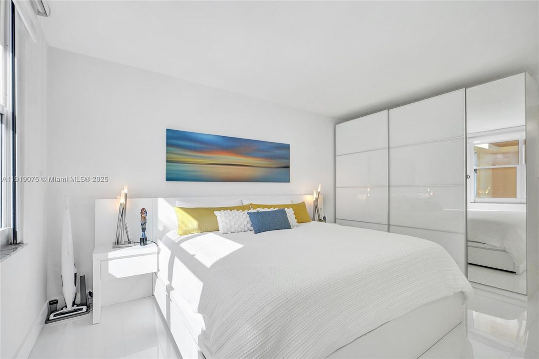 For Rent: $3,500 (1 beds, 1 baths, 745 Square Feet)