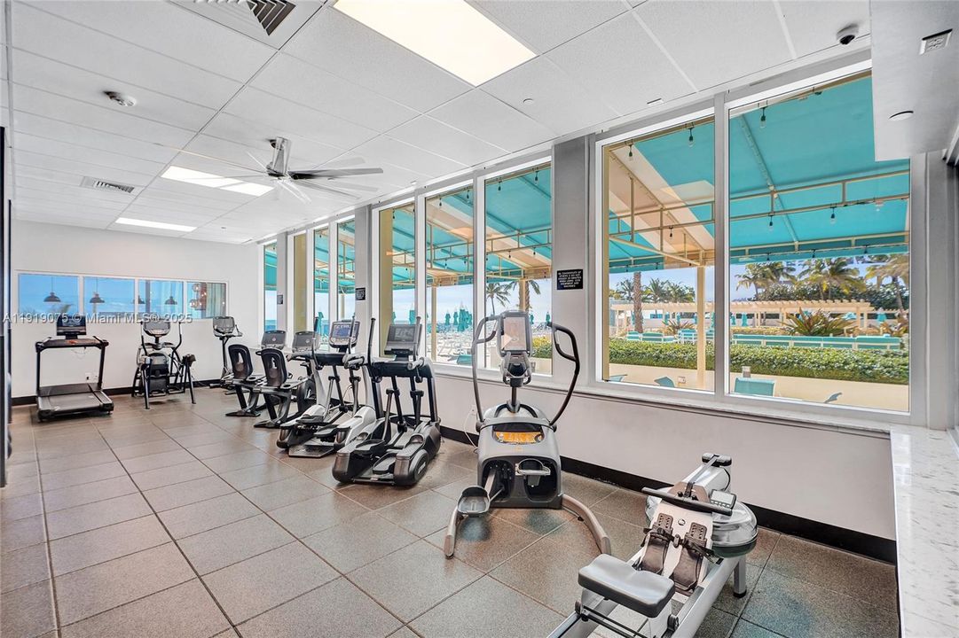 For Rent: $3,500 (1 beds, 1 baths, 745 Square Feet)