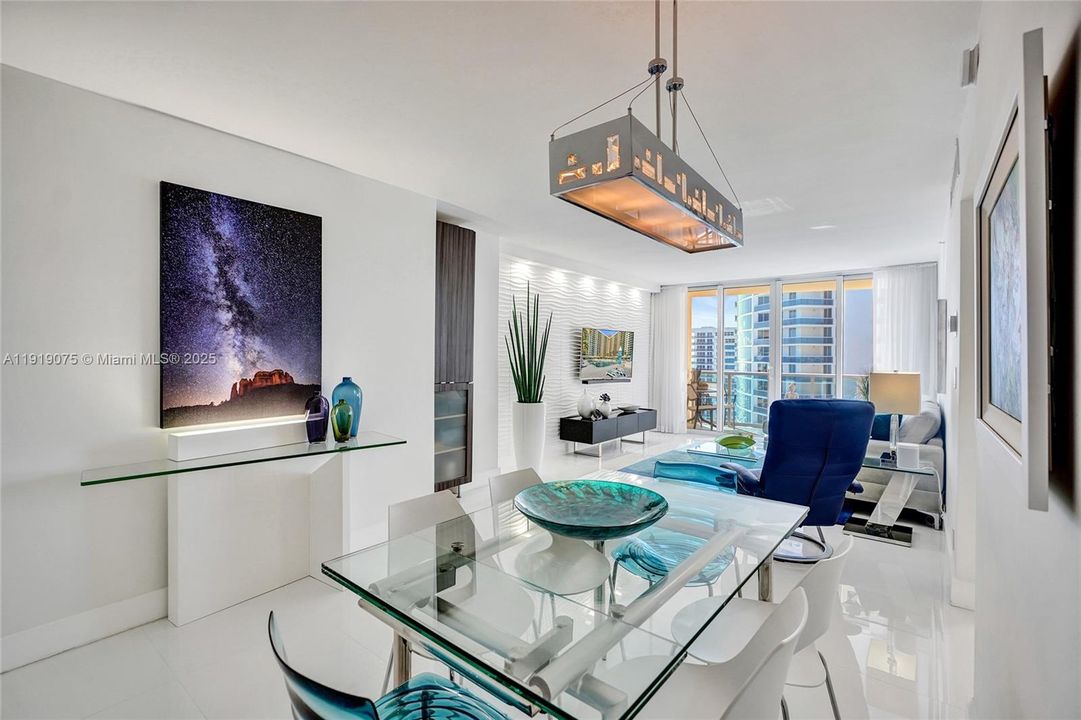 For Rent: $3,500 (1 beds, 1 baths, 745 Square Feet)