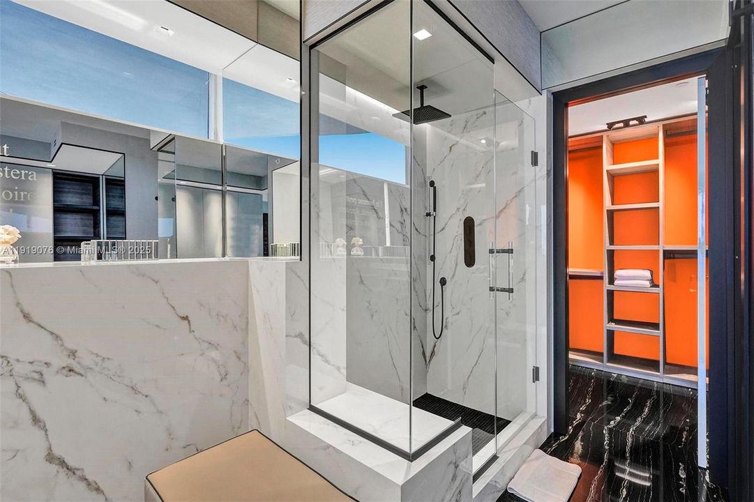 For Sale: $2,899,000 (3 beds, 3 baths, 1840 Square Feet)