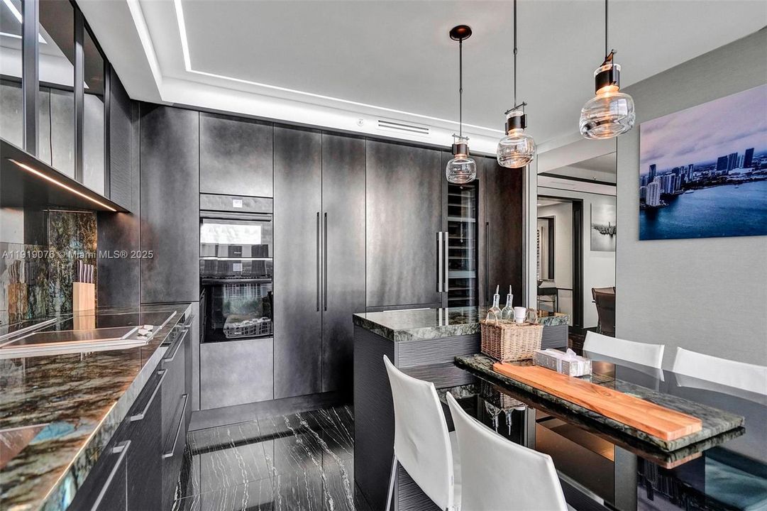 For Sale: $2,899,000 (3 beds, 3 baths, 1840 Square Feet)