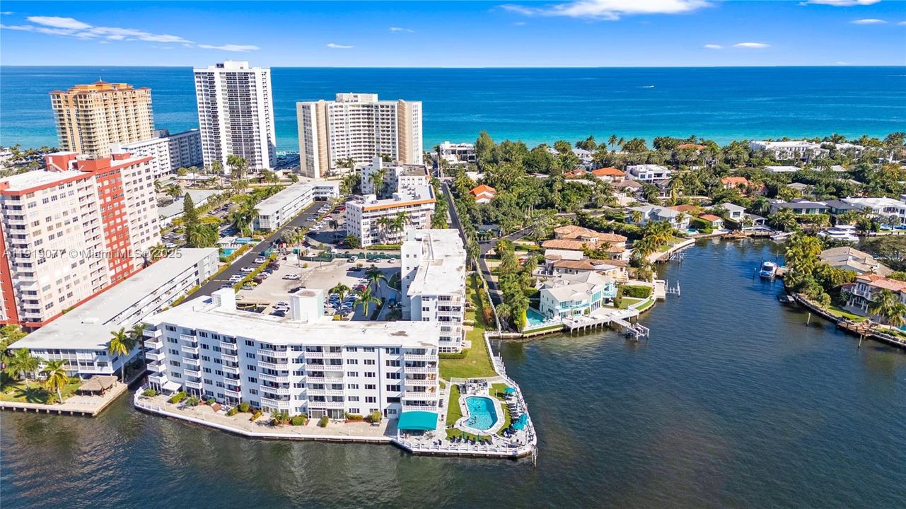 На продажу: $239,900 (1 спален, 1 ванн, 737 Квадратных фут)