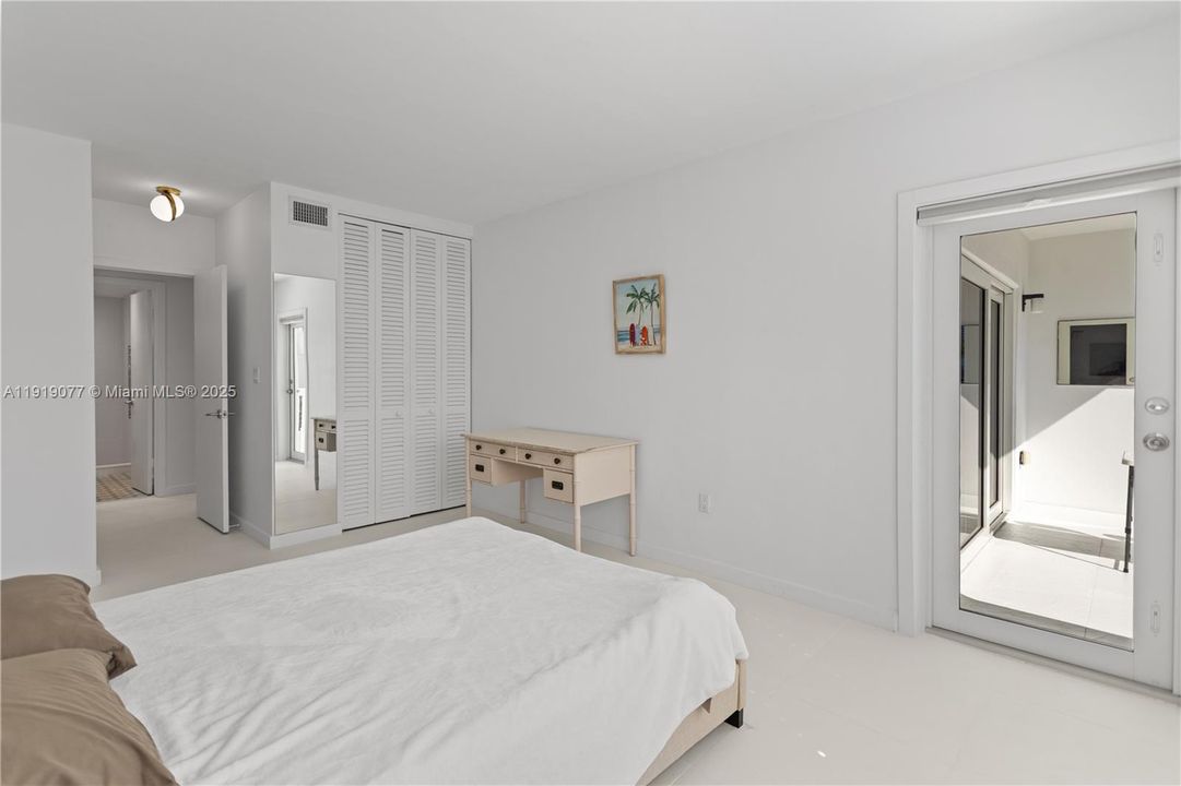 На продажу: $239,900 (1 спален, 1 ванн, 737 Квадратных фут)