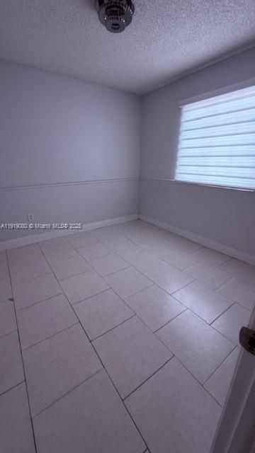 For Rent: $3,500 (3 beds, 2 baths, 1236 Square Feet)