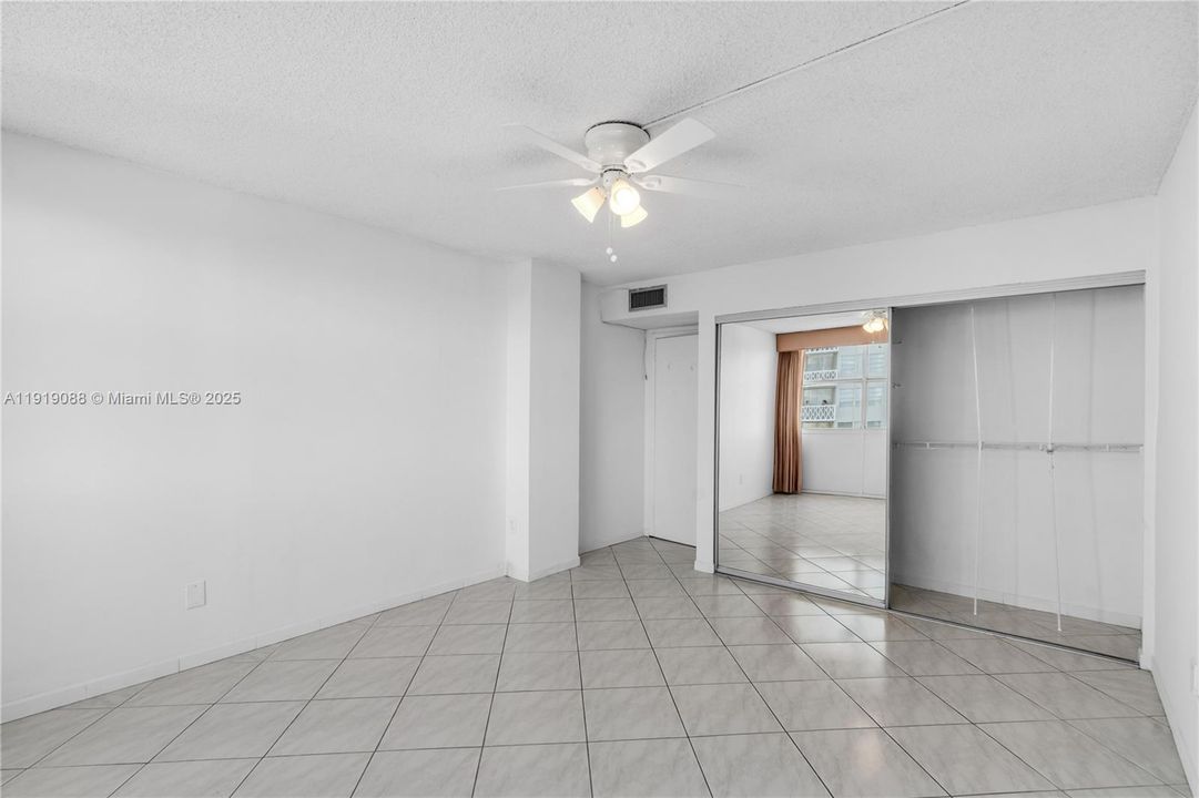 Active With Contract: $525,000 (2 beds, 2 baths, 1283 Square Feet)