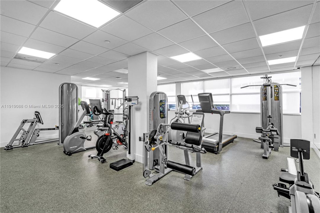 Active With Contract: $525,000 (2 beds, 2 baths, 1283 Square Feet)