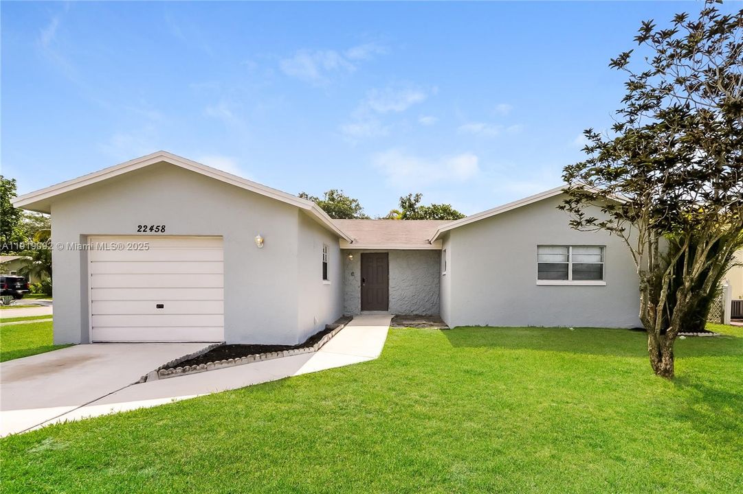 En Renta: $3,245 (3 camas, 2 baños, 1795 Pies cuadrados)