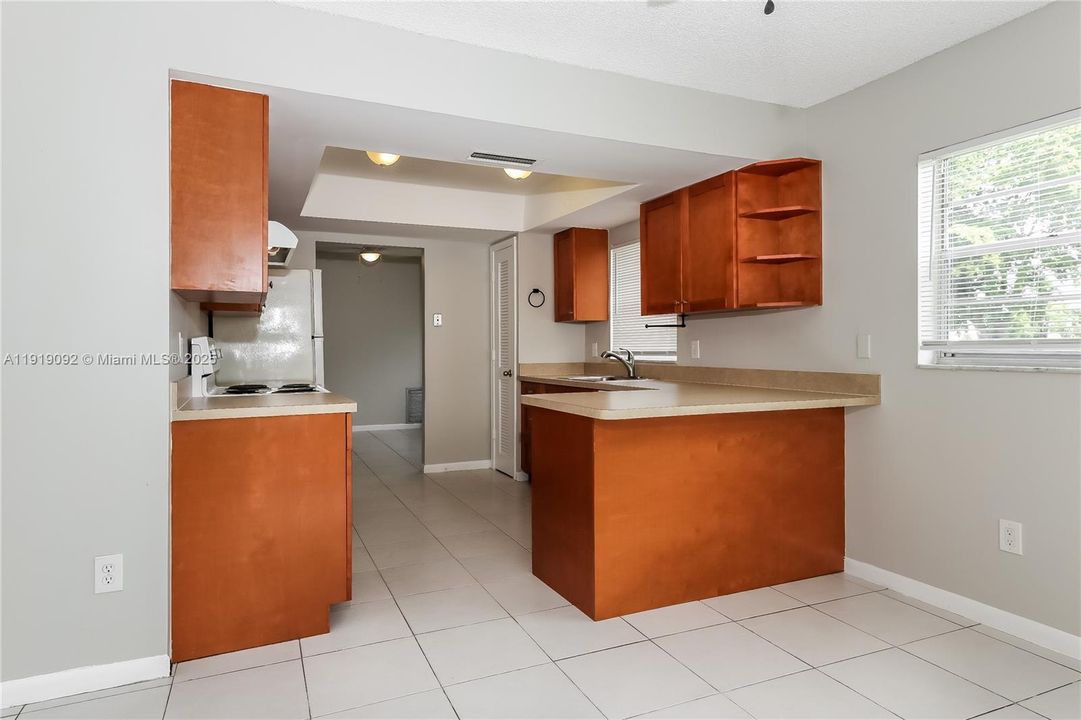 En Renta: $3,245 (3 camas, 2 baños, 1795 Pies cuadrados)