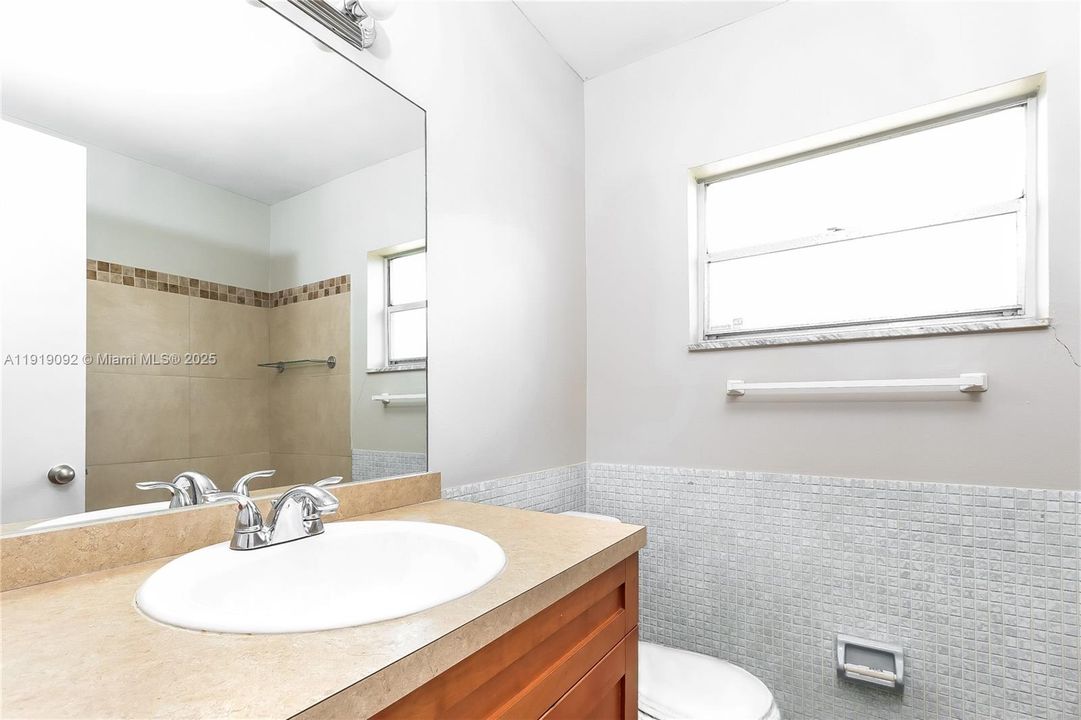 En Renta: $3,245 (3 camas, 2 baños, 1795 Pies cuadrados)