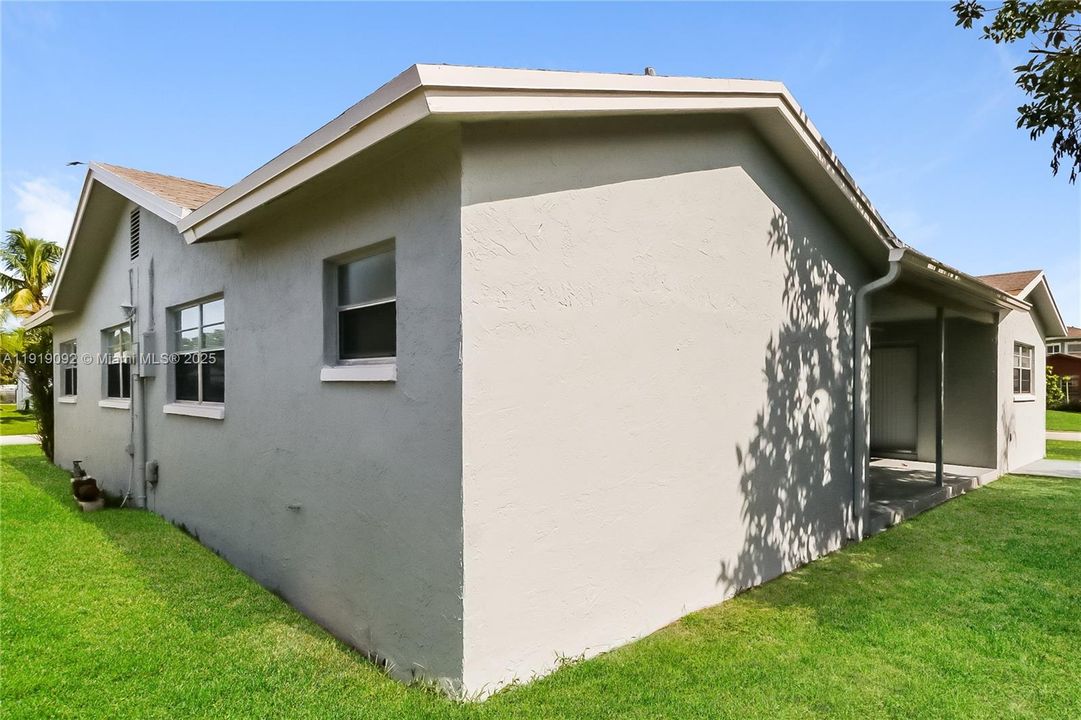 En Renta: $3,245 (3 camas, 2 baños, 1795 Pies cuadrados)