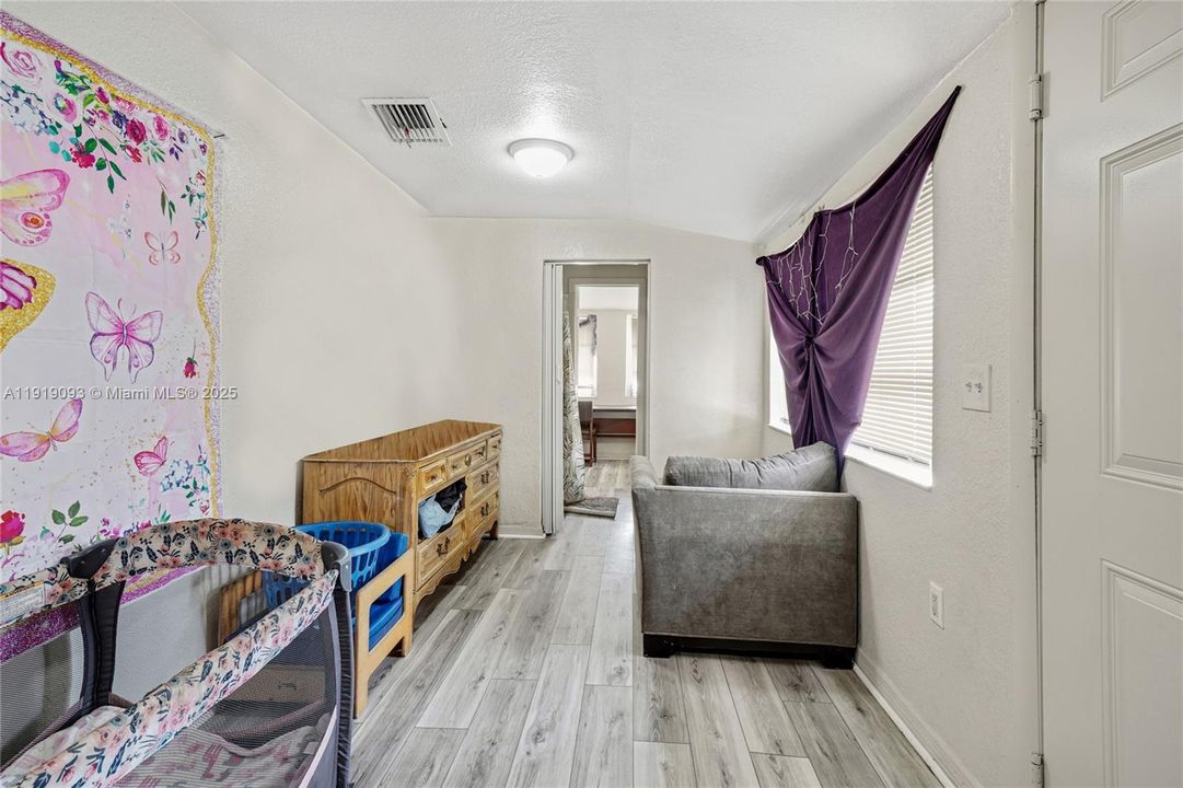 待售: $479,900 (3 贝兹, 2 浴室, 1380 平方英尺)