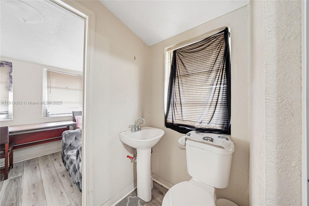 待售: $479,900 (3 贝兹, 2 浴室, 1380 平方英尺)