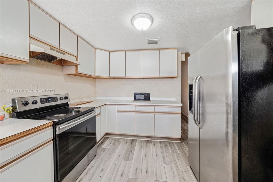 待售: $479,900 (3 贝兹, 2 浴室, 1380 平方英尺)