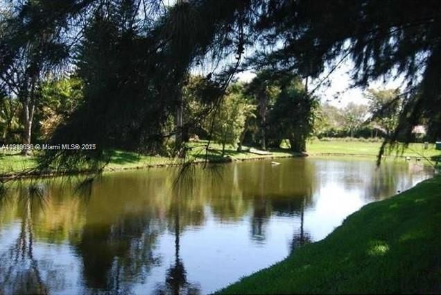 待售: $265,000 (3 贝兹, 2 浴室, 1305 平方英尺)